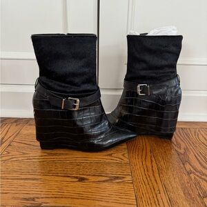 SCHUTZ Black Croc-Embossed Wedge Boots